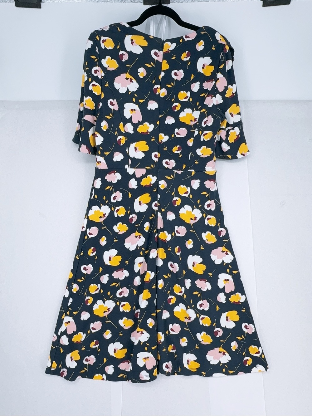 Boden Alexis Navy Yellow Floral Jersey Dress Size 10 - Picture 3 of 11